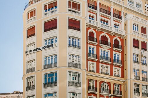 Vitium Urban Suites, Забронировать Хостел Отели Мадрида с парковкой, рядом с Новисьядо, Парковка