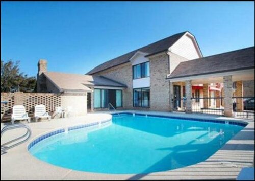 Days Inn by Wyndham King-Winston Salem Area, Buchen Sie Gasthaus King 