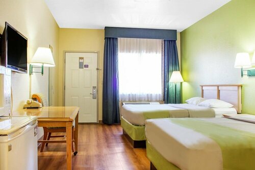 Motel 6 Tempe ASU, Забронировать Мотель СПА-отели Пруда в Темпе, SPA-услуги