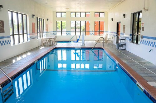 Comfort Inn & Suites Sikeston I-55, Забронировать Отель Сайкстон Миссури