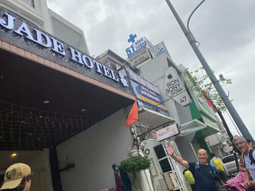 Jade Hotel, Забронировать Отель Недорогие отели Хюэ, рядом с An Dinh Palace, недорого