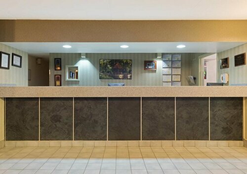Travelodge Diamond Inn, Buchen Sie Hotel Weldon Spring Heights Missouri