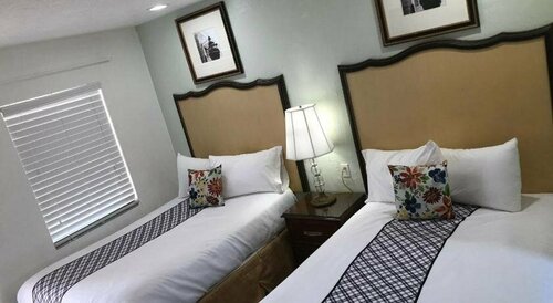 Siesta Inn Sarasota - Indian Beach, Забронировать Отель Сарасота Sarasota Area, рядом с John and Mable Ringling Museum of Art