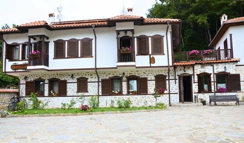 Family Hotel Dinchova kushta, Забронировать Отель Отели области Благоевград 3 звезды, 3*