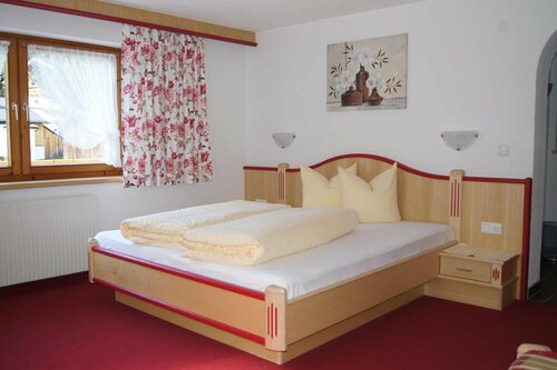 Chasa Baschenowa, Rezerwuj Hotel Hotele w Tirol z Parkingiem, Parking