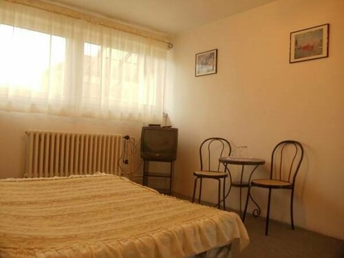 Pension Karel, Buchen Sie Hotel Prag Tschechische Republik, in der Nähe von Hůrka