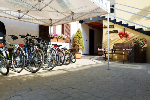 Residence SoleNeveSila B&B, Book Bed and Breakfast Hotels in Calabria with a Pool, Swimming Pool