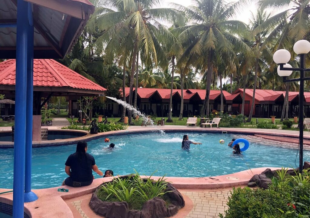 Western Beach Resort