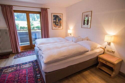 Pension Gasteiger, Book Feriehus Hoteller i Tyrol med parkering, Parkering