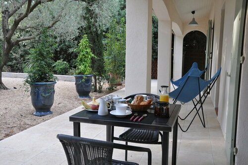 Chambres D'hôtes Sous L'olivier, Varaa Bed and Breakfast Montpellier Hérault
