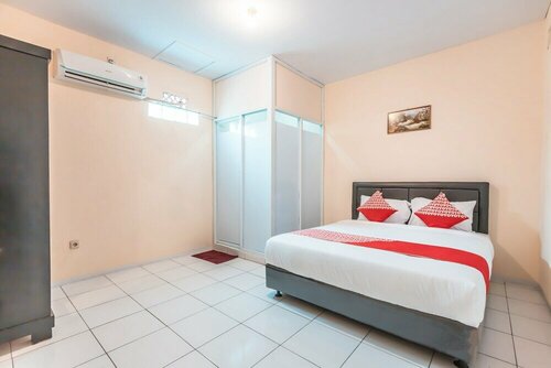 Super Oyo 1868 J&b Room Pramuka, Book Hotel Jakarta Jakarta provinsen
