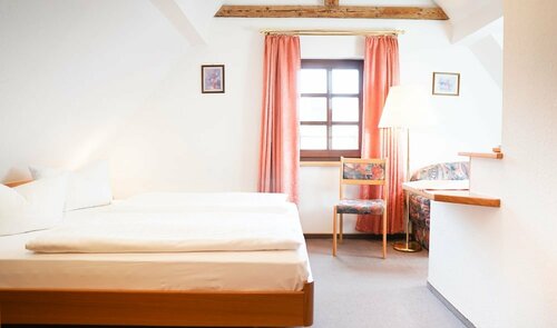 Hotel Neckarblick, Забронировать Отель Бад-Вимпфен Бретцфельд, рядом с Bahnhof Bad Wimpfen