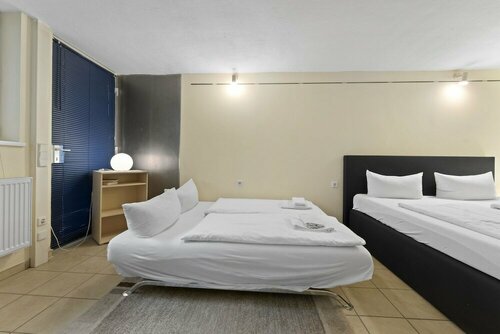 Hotel Comenius, Réserver Hôtel Arrondissement de Friedrichshain-Kreuzberg Berlin, près de O2 World