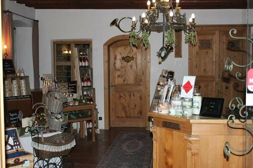 Gasthof Zur Linde Arnold, Reserva ahora Hotel Gunzenhausen Franconian Lake District