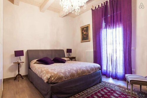 Al Battistero Luxury Suite, Забронировать Отель Отели Равенны с завтраком, рядом с Железнодорожный вокзал Равенна, Завтраки