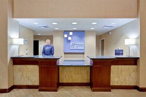 Holiday Inn Express Hotel & Suites North Sequim, Rezerwuj Hotel Hotele w Sequim z basenem, Basen