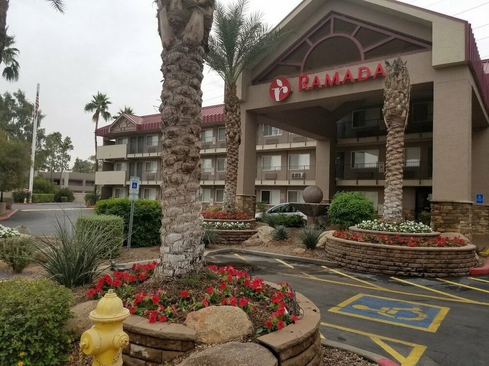 Ramada Tempe/At Arizona Mills Mall