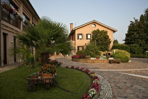 Relais Leon d'Oro, Забронировать Отель Отели Brenta Riviera с бассейном, Бассейн