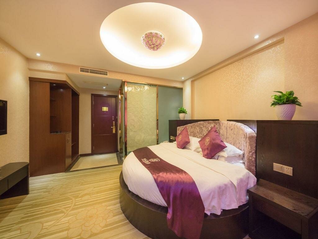 Rong Le Business Hotel