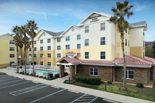 TownePlace Suites Pensacola, Varaa Hotelli Hotellit Ferry Pass uima-altaalla, Uima-allas