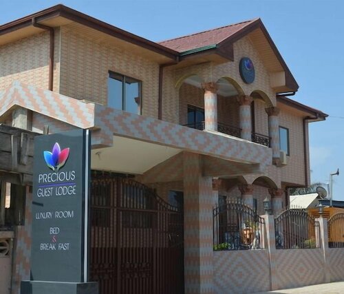 Precious Guest lodge, Забронировать Гостевой дом Аккра Greater Accra, рядом с The Loom-Artists Alliance Gallery