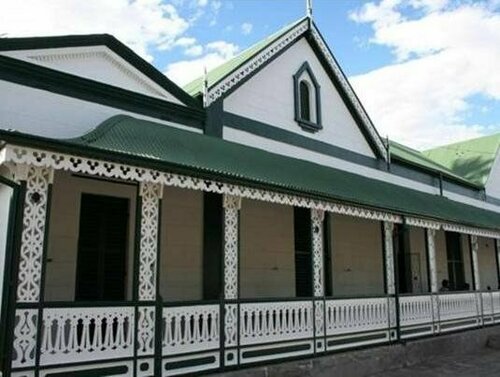 Karoopark Guest House, Забронировать Гостевой дом Отели Грааф-Рейнет с завтраком, рядом с Graaff-Reinet Railway Station, Завтраки