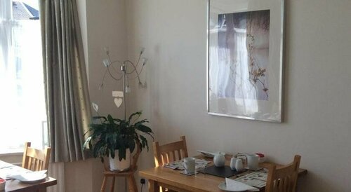 Fernlea Guest House, Rezervați Pensiune Pensiuni în Merseyside, Pensiune