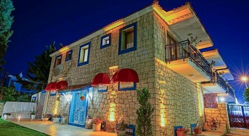 ‪Alacati Private Hotel‬, Забронировать Отель Отели Чешме 3 звезды, 3*