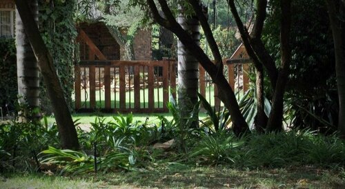 Manor House Bed and Breakfast, Book Hotel Hoteller i Gauteng med parkering, Parkering