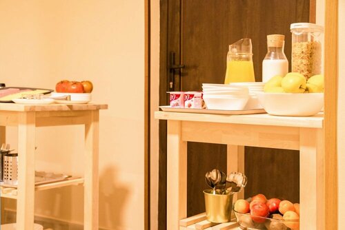 7A Hostal, Забронировать Гостевой дом Гостевые дома Торревьеха, рядом с Плавучий музей на патрульном корабле Albatros III, Гостевой дом