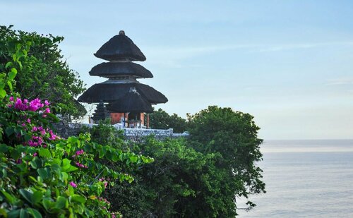 RedDoorz near Dreamland Beach Uluwatu, Забронировать Отель Отели Улувату с парковкой, Парковка
