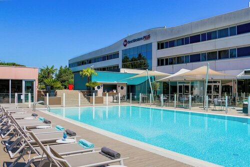 Best Western Plus Hotel Admiral, Rezerwuj Hotel Hotele SPA w Rhône, SPA