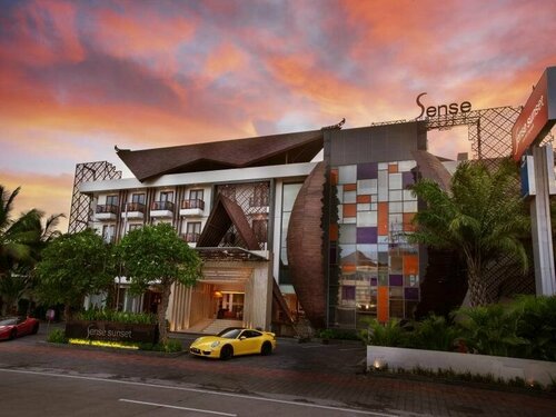 Sense Sunset Hotel Seminyak, Забронировать Отель Отели Семиньяк с питанием, Пансион
