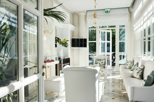Grand Hotel Des Bains, Забронировать Отель Отели Риччоне с бассейном, Бассейн