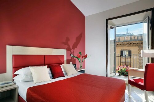 Hotel Scott House, Забронировать Отель Вокзал Термини , рядом с Piazza della Madonna dei Monti