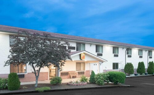 Super 8 by Wyndham Augusta, Buchen Sie Motel Augusta Maine