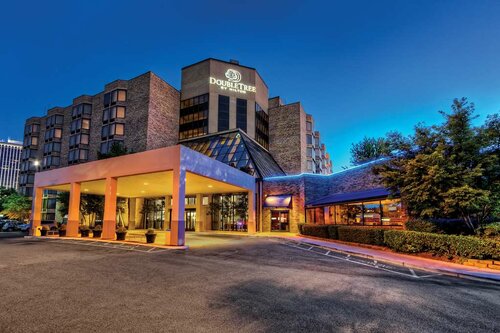 DoubleTree by Hilton Hotel Memphis, Varaa Hotelli Memphis Tennessee