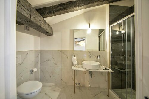 Be Italian Flat Duomo 319, Забронировать Отель «постель и завтрак» Неаполь Кампания, рядом с Ospedale degli Incurabili