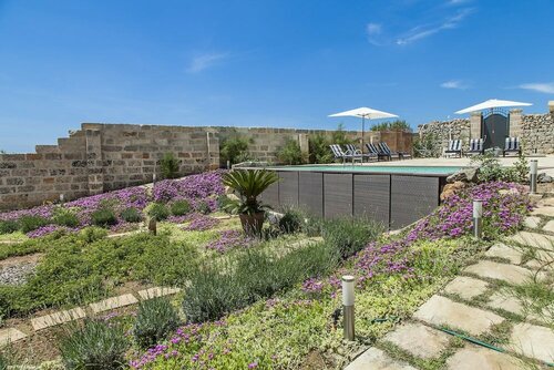 Masseria Palane, Забронировать Отель «постель и завтрак» Отели в центре Пату, в центре, Парковка