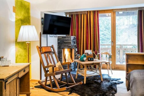 Raffls St. Antoner Hof, Prenota Hotel Hotel a Tirolo con piscina, Piscina