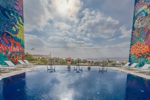 DoubleTree by Hilton Hotel Aqaba, Book Hotel Hotels in Aqaba with a Pool, Swimming Pool