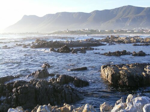 138 Marine Beachfront Guesthouse, Prenota Affittacamere Hotel a Sandbaai con parcheggio, Parcheggio