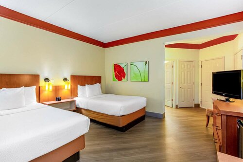 La Quinta by Wyndham Raleigh Crabtree, Забронировать Отель Роли Raleigh-Durham Metropolitan Area