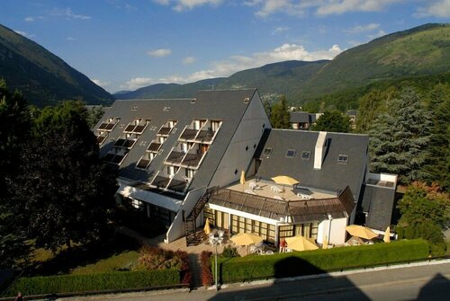 Village Vacances Ulvf Les Ramondies Hiver, Book Hotel Bagneres-de-Bigorre Pyrenees National Park
