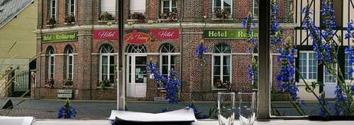 Le Tosny, Book Hotel Hoteller i Eure med parkering, Parkering