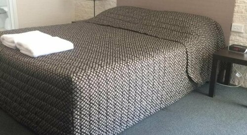 Alexander Motor Inn, Забронировать Мини-отель Мори New England NSW