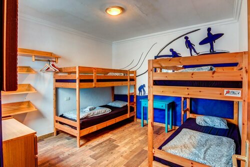 Red Star Surf - Hostel, Book Hostel / Vandrerhjem Teguise 