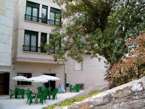 Hotel O Lagar, Забронировать Отель Отели в центре Камбадос с завтраком, отели в центре Камбадос с завтраком