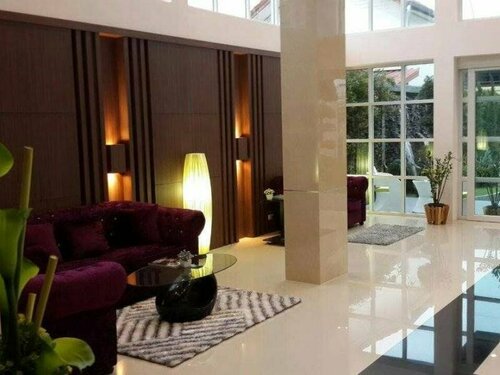 The Zara Double Tree Hotel, Забронировать Отель Варин-Чамрап Ubon Ratchathani Province