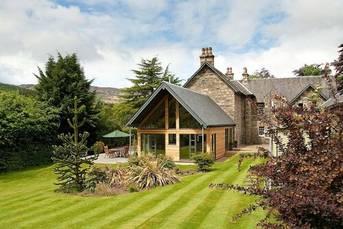 Craigatin House and Courtyard, Book Bed and Breakfast Pitlochry 